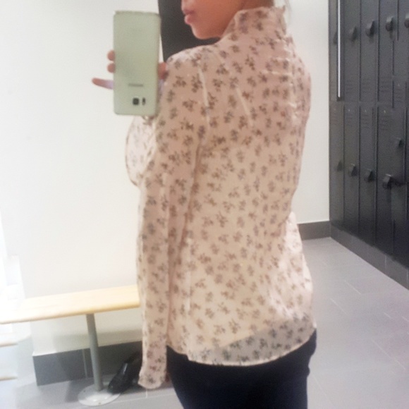 Chiffon Long Sleeve Blouse - Picture 4 of 6